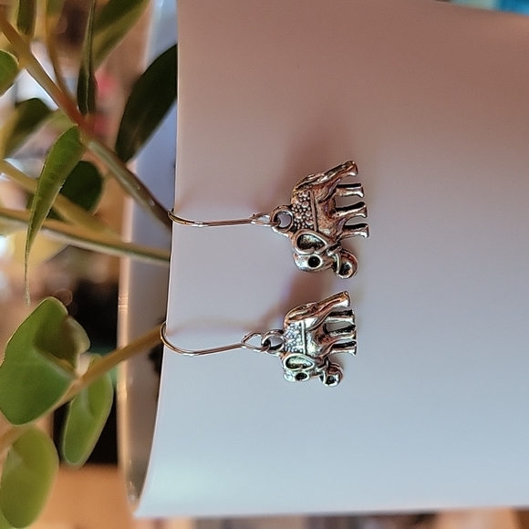 Dainty Elephant Dangle Earrings - Picture 4 of 4